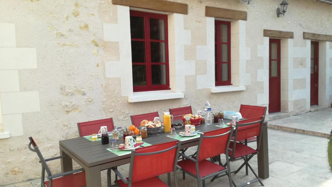 ลา โอต ทราแวร์วิแยร์ Bed & Breakfast Francueil ภายนอก รูปภาพ