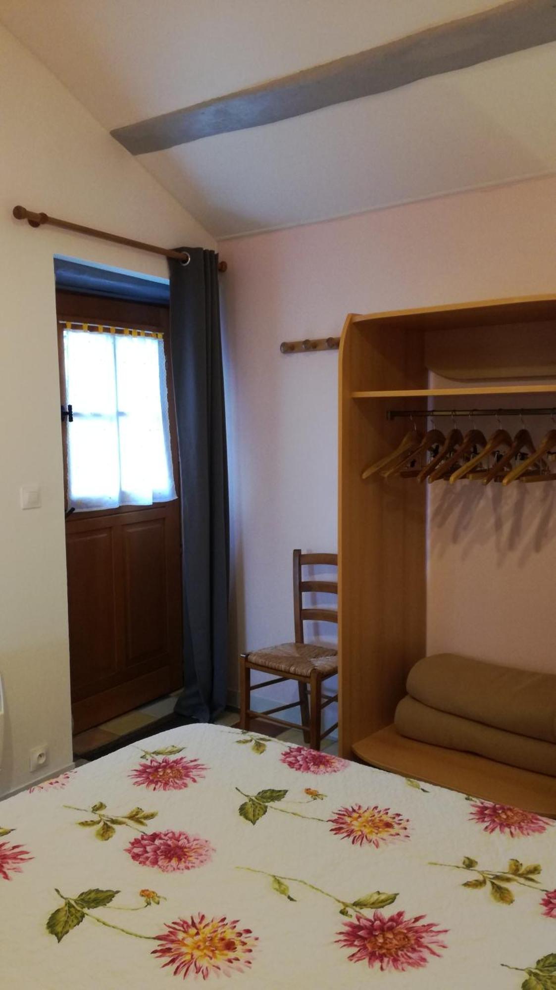 ลา โอต ทราแวร์วิแยร์ Bed & Breakfast Francueil ภายนอก รูปภาพ