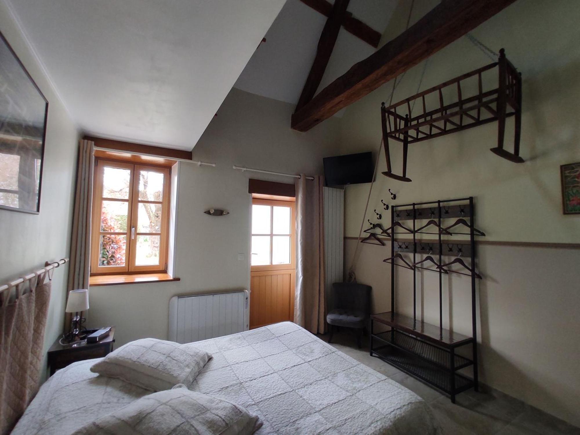 ลา โอต ทราแวร์วิแยร์ Bed & Breakfast Francueil ภายนอก รูปภาพ